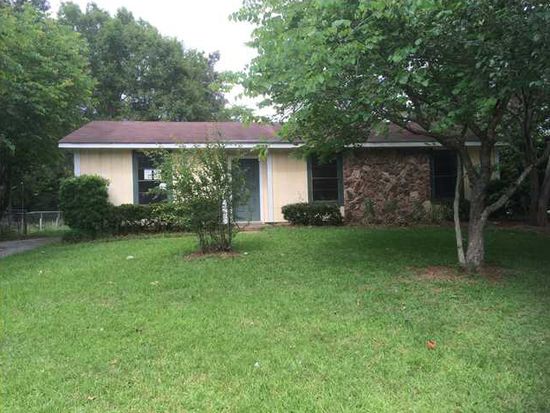 831 Trailwood Drive E